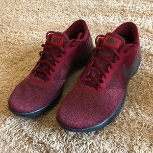 New Nike Flex Contact Shoes